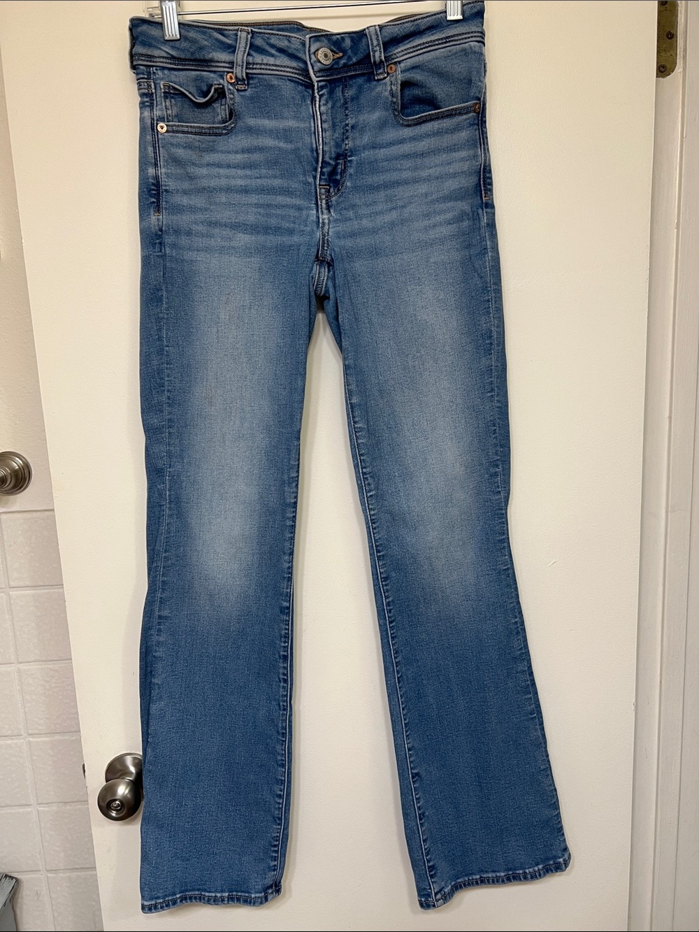 American Eagle Outfitters Women’s Light Blue Flare Jeans